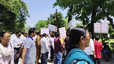 रूद्रपुर- किसानों की समस्याओं को लेकर कांग्रेस का कलेक्ट्रेट कुच