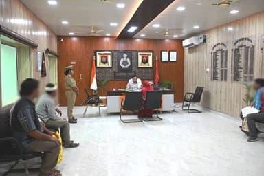#SSP_अयोध्या द्वारा वरिष्ठ पुलिस अधीक्षक कार्यालय में जनता की समस्याओं को सुनकर यथा संभव मौके पर ही निस्तारित किया गया व...