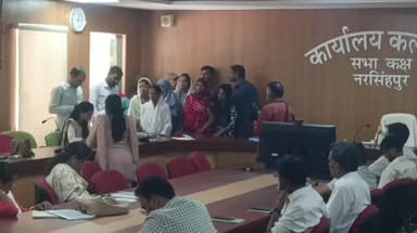 नरसिंहपुर: नगरपालिका से नही हुआ ठेकेदार का भुगतान नही जोड़ी जा रही पानी की सप्लाई,बूंद बूंद पानी को तरस रहे वार्डवासी#jansamasya
