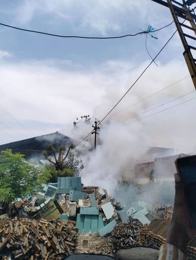 जोधपुर डिस्कॉम के भंडारगृह में लगी स्पार्किंग से आग, मची अफरा-तफरी