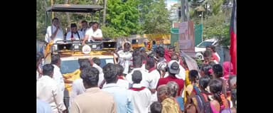 நாகப்பட்டினம்: மீனவர் மற்றும் விவசாயிகள் பிரச்சனைகளை தீர்த்து முன்மாதிரி தொகுதியாக மாற்றுவேன் என மனிதநேய மக்கள் கட்சி தலைவரும் வேட்பாளருமான ஜவாஹிருல்லா தேர்தல் வாக்க