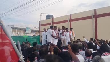 வேடசந்தூர்: பஸ் நிலையம் முன்பாக பாங்கு சொன்னதால் பிரச்சாரத்தை நிறுத்திய அதிமுக வேட்பாளர் டாக்டர் பரமசிவம்