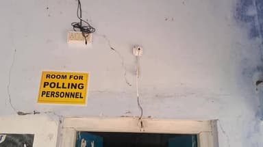 পুঞ্চা: দামোদরপুর ৯৭ নং বুথের বাইরে লাগানো সিসি ক্যামেরা চুরি