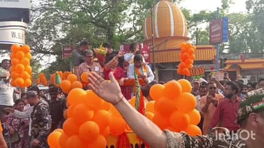 কোচবিহার ১: কোচবিহারের রোড শো পড়ে কি বললেন অভিনেত্রী হেমা মালিনী শুনুন