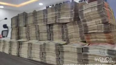 దేవరకొండ: జిల్లాలోని సంచలనం రేపిన కోట్ల స్కాంకు దేవరకొండ పోలీసుల ఫుల్ స్టాప్