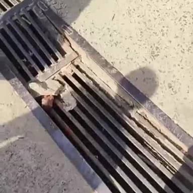 राजगढ़: राजगढ़ के चौपड़ से मालाखेड़ा बाजार जाने वाले चौराहे पर 52 देव मंदिर के पास नाला हुआ क्षतिग्रस्त, जिम्मेदार बेखबर