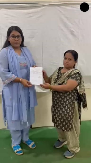 #गुना - "सीखने की इच्छा हो तो कोई भी कार्य कठिन नहीं होता…"
शिक्षा विभाग में पदस्थ एक शिक्षिका द्वारा चुनावी दायित्व से...