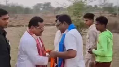 କଣ୍ଟାବାଞ୍ଜି: ଗୋଲାବନ୍ଦ ଅଷ୍ଟ ପ୍ରହର ନାମ ଯଜ୍ଞ ରେ ଯୋଗ ଦେଲେ ସ୍ଥାନୀୟ ବିଧାୟକ