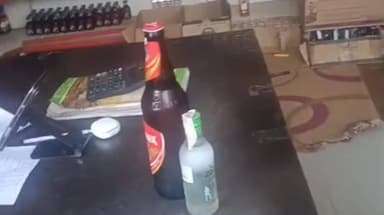 କୁଚିଣ୍ଡା: କୁଚିଣ୍ଡା ଠାରେ ଚଢ଼ା ଦର ରେ ବିଦେଶୀ ମଦ ବିକ୍ରି ଅଭିଯୋଗ, ଭିଡିଓ ଭାଇରାଲ