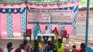 ଝାରସୁଗୁଡା: ଜିଲ୍ଲା ଆଇନ୍ ସେବା ପ୍ରାଧୀକରଣ ଝାରସୁଗୁଡ଼ା ପକ୍ଷରୁ ସୁଲାହି ଗ୍ରାମରେ ଆଇନ୍ ସଚେତନତା କାର୍ଯ୍ୟକ୍ରମ ଅନୁଷ୍ଠିତ