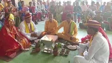 ନୂଆପଡା: ଆମସେନା ଗୁରୁକୁଳ ଆଶ୍ରମ ପ୍ରାଙ୍ଗଣରେ ମୁଖ୍ୟମନ୍ତ୍ରୀ କନ୍ୟା ବିବାହ ଯୋଜନା’ରେ ସାମୂହିକ ବିବାହ ଉତ୍ସବ ଅନୁଷ୍ଠିତ,୧୨ ଜଣ ଦମ୍ପତିଙ୍କ ବିବାହ