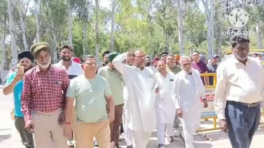 ਪਟਿਆਲਾ: ਪਟਿਆਲਿ: ਜੁਗਾੜੂ ਰੇਹੜੀਆਂ ਉੱਪਰ ਕਾਰਵਾਈ ਕਰਨ ਅਤੇ ਟਰੈਫਿਕ ਪੁਲਿਸ ਵੱਲੋਂ ਤੰਗ ਕਰਨ ਨੂੰਲੈਕੇ ਮਿਨੀ ਟਰਾਂਸਪੋਰਟ ਯੂਨੀਅਨ ਨੇ ਕੱਢਿਆ ਰੋਸ ਮਾਰਚ