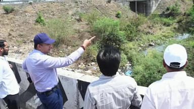 అదిలాబాద్ అర్బన్: వరద ప్రభావిత ప్రాంతాల్లో కలెక్టర్ పర్యటన