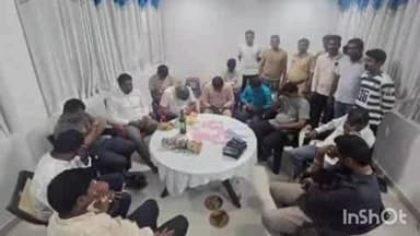 కరీంనగర్: త్రిటౌన్ పోలీస్ స్టేషన్ పరిధిలోని సుభాష్ నగర్ లో పేకాట స్థావరం పై పోలీసుల దాడులు భారీగా నగదు స్వాధీనం