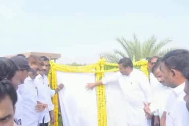 నిర్మల్: లక్ష్మణచందా మండల కేంద్రంలో రూ.14 లక్షలతో ఊర చెరువు, రూ.8 లక్షలతో పులి చెరువు మరమ్మతులకు శంకుస్థాపన చేసిన ఎమ్మెల్యే