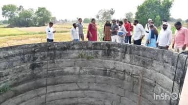 చొప్పదండి: గ్రామాల్లో తాగు నీటి సమస్య తలెత్తకుండా పకడ్బందీ చర్యలు చేపట్టాలి : కలెక్టర్ చిత్ర మిశ్రా