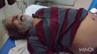 కరీంనగర్: రాజా థియేటర్ వద్ద పడిపోయి గుర్తుతెలియని మగ వ్యక్తి మృతి.. మృతదేహాన్ని ప్రభుత్వ ఆసుపత్రి మార్చరిలో భద్రపరిచిన పోలీసులు