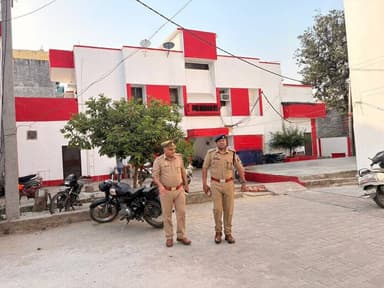 अपर पुलिस अधीक्षक (नगर) श्री अभिषेक प्रताप अजेय द्वारा थाना कोतवाली देहात का औचक निरीक्षण किया गया। निरीक्षण के दौरान था...