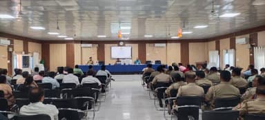 श्रीमान श्रीमान पुलिस अधीक्षक महोदय गाज़ीपुर द्वारा पुलिस लाइन गाज़ीपुर में आगामी उत्तर प्रदेश होमगार्ड भर्ती परीक्षा-2...