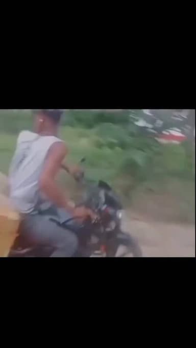 नेपाल से चोरी के रास्ते बिहार आ रहा शराब।
हालांकि इस विडियो की पुष्टि हमारा न्यूज़ चैनल नहीं करता।।
#न्यूजबिहारकीआवाज #n...