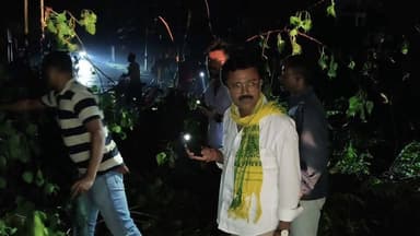 প্রাকৃতিক দুর্যোগের প্রকো*পে তুমুল ক্ষয়ক্ষতি আলিপুরদুয়ার জেলাজুড়ে, প্রচার শেষেই জংশন এলাকায় পরিস্থিতি খতিয়ে দেখতে এলেন ...