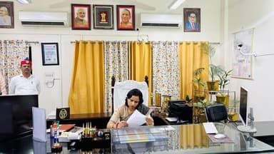 🚨 बिग ब्रेकिंग | फर्रुखाबाद में नई डीएम का दमदार आगाज़ 🚨
फर्रुखाबाद में प्रशासनिक बदलाव के साथ नई सख्ती और नई उम्मीदों क...