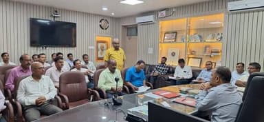 आज दिनांक 21.04.2026 को जिलाधिकारी, सहरसा, श्री दीपेश कुमार (भा०प्र०से०) की अध्यक्षता में प्रधानाध्यापक के साथ महत्वपूर्...