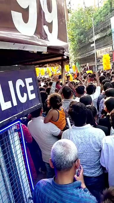 Hema Malini road show