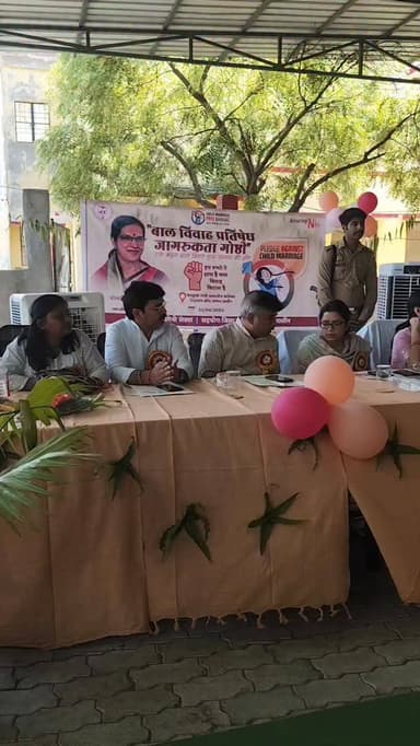 कोंच,बाल विवाह रोकथाम पर संगोष्ठी, राज्य महिला आयोग सदस्य ने दी अहम सीख