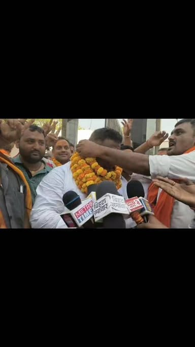 पटना जिले के बिहटा स्थित बिन्दोल पैक्स के निर्वाचित अध्यक्ष अरविंद सिंह