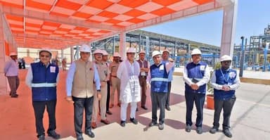 पचपदरा रिफाइनरी में आग का मामला,CM भजनलाल शर्मा ने रिफाइनरी का निरीक्षण कर ली अधिकारियों की समीक्षा बैठक।
राजस्थान के म...