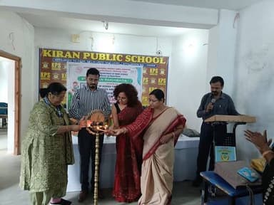 🔴 मधेपुरा: किरण पब्लिक स्कूल में सोमवार को बी.एन. मंडल विश्वविद्यालय के गृह विज्ञान विभाग द्वारा 8वें राष्ट्रीय पोषण पखव...