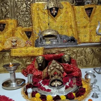 🚩🚩🚩🌹🌺🌺 ॥ ॐ ऐं ह्रीं क्लीं चामुण्डायै विच्चैः॥ 🌹🌺🌺🏵️🌸💐💐🍁🍁🍁 (माँ कालका के आज के श्रृंगार दर्शन)। व (मनसा देवी) जय माँ काली...