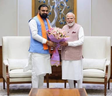 बिहार के नए मुख्यमंत्री सम्राट चौधरी ने प्रधानमंत्री नरेंद्र मोदी से दिल्ली में किया मुलाकात।