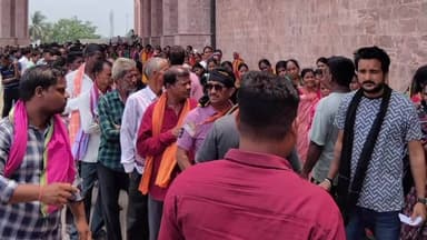 ଧର୍ମଶାଳା: ବିଧାୟକଙ୍କ ସହଯୋଗରେ ବୁଦ୍ଧବୃଦ୍ଧା ତୀର୍ଥଯାତ୍ରାରେ ବାହାରିଲେ ଧର୍ମଶାଳାରୁ ଶ୍ରୀକ୍ଷେତ୍ର