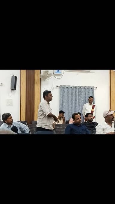 🔥 अरवल जिला में जाम के समस्या को लेकर भाकपा माले नेता शोएब आलम नेता ने नोएंट्री का विधि व्यवस्था बनाने को लेकर बोला और प...