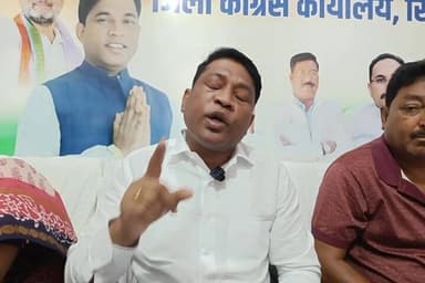 सिमडेगा विधायक भूषण बाड़ा ने महिला आरक्षण बिल को लेकर प्रेस कॉन्फ्रेंस का आयोजन कर इस बिल को बताया भाजपा का चुनावी हथकंडा