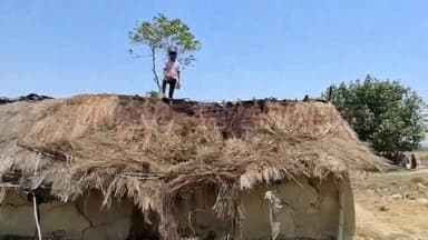 औरंगाबाद: सलैया थाना क्षेत्र के पूरन बिगहा गांव में भीषण आग, दर्जनों घर जलकर राख
औरंगाबाद जिला के सलैया थाना क्षेत्र...