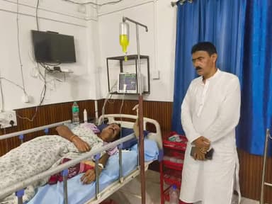 ধর্মনগর: ধর্মনগর সারকাইবাড়ি নার্সিং রুমে বিজেপি দলের এক কর্মীর শারীরিক অবস্থার খোঁজখবর নিতে যান বিজেপি দলের প্রার্থী