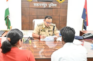 #SaharanpurPolice
#जनसुनवाई
🚨 सहारनपुर पुलिस — जनता के साथ, जनता के लिए 🚨
➡️आज दिनांक 22.04.2026 को पुलिस कार्यालय में...