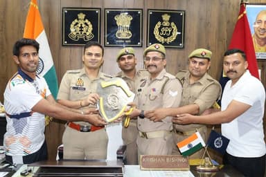 जनपद बिजनौर मे हुई अन्तर्जनपदीय पुलिस हैण्डबाल एवं बास्केटबाल प्रतियोगिता बरेली जोन बरेली वर्ष-2026 में #SambhalPolice क...