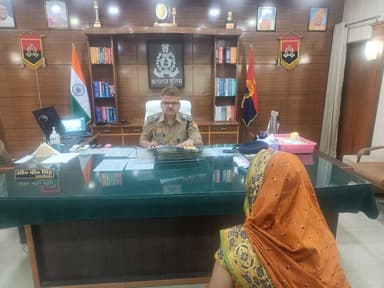 #जनसुनवाई Date~22.04.2026
#SP_KSJ द्वारा पुलिस कार्यालय में जनसुनवाई के दौरान आयें आमजन की समस्याओं को ध्यानपूर्वक सुनक...