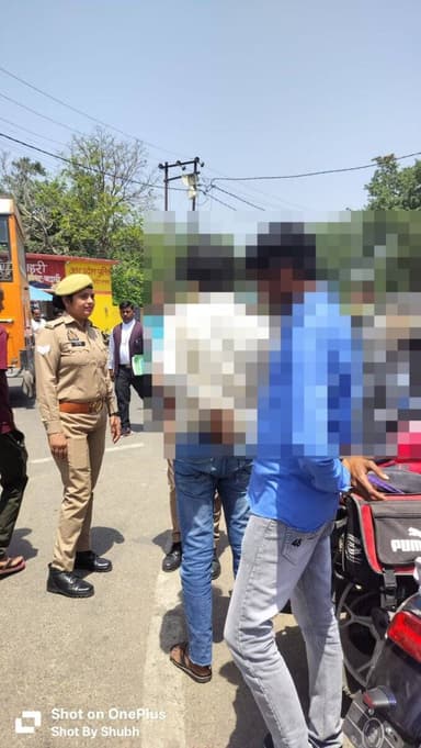 SSP_BDN के निर्देशन में #MissionShakti5 अभियान के अन्तर्गत #थाना_सि0ला0 की #एन्टीरोमियो_टीम द्वारा प्रमुख बाजारों, भीड़-...