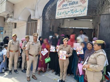 #SSP__BDN के निर्देशन मे #थाना_महिलाथाना पर गठित मिशन शक्ति टीम द्वारा #नारी_सुरक्षा_सम्मान_स्वावलंबन के लिए समर्पित #Mi...