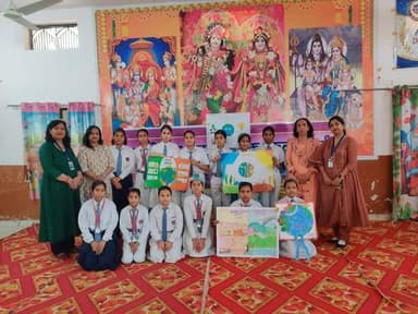 स्वामी उमा भारती पब्लिक स्कूल, रेवाड़ी के प्रांगण में पृथ्वी दिवस
के उपलक्ष में विभिन्न कार्यक्रमों का आयोजन किया गया. ...