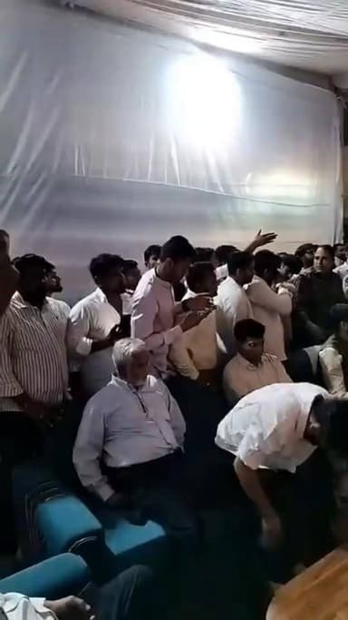 हनुमान बेनिवाल शादी में क्या जाए,साथ मे 1 हजार युवक!! शादी वाले के कार्यक्रम में भीड़ हो जाती बेकाबू!!!