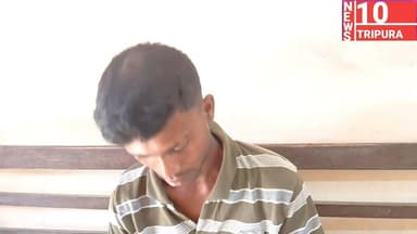 গোমতী জেলার এসপি অফিস থেকে বাইক চুরি করতে গিয়ে পুলিশের হাতে আটক বাইক চোর। পরবর্তীতে চোরকে নিয়ে যায় রাধা কিশোরপুর থানা...