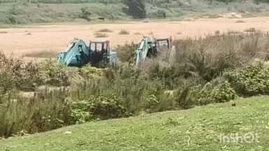 କଟକ ସଦର: କିଶନନଗର ଥାନା ଅନ୍ତର୍ଗତ ଚିତ୍ରୋତ୍ପଳା ନଦୀରୁ ବେଆଇନ ବାଲି ଉଠାଉଥିବା ୨ ଟି ଜେସିବି ଜବତ କଲା ଜିଲ୍ଲା ଖଣି ବିଭାଗ