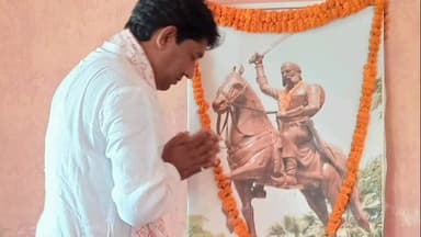 बाबू वीर कुंवर सिंह के विजय उत्सव के पूर्व संध्या पर भाजपा द्वारा उनवांस मंडल में श्रध्दांजलि सभा आयोजित की गई।
#viralr...