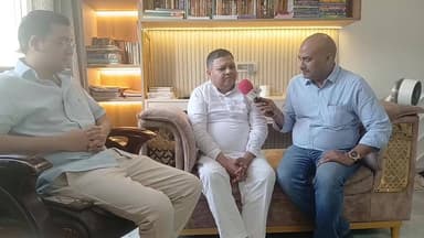 पूर्व विधायक नीरज शर्मा को मिल रहा है उलाहना,
बेटे का विवाह किया किसी को नहीं बुलाया आखिर क्यों